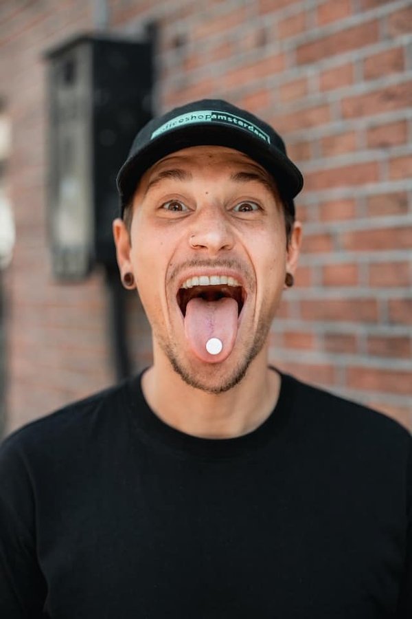 Symptômes, causes et traitement de la laryngite